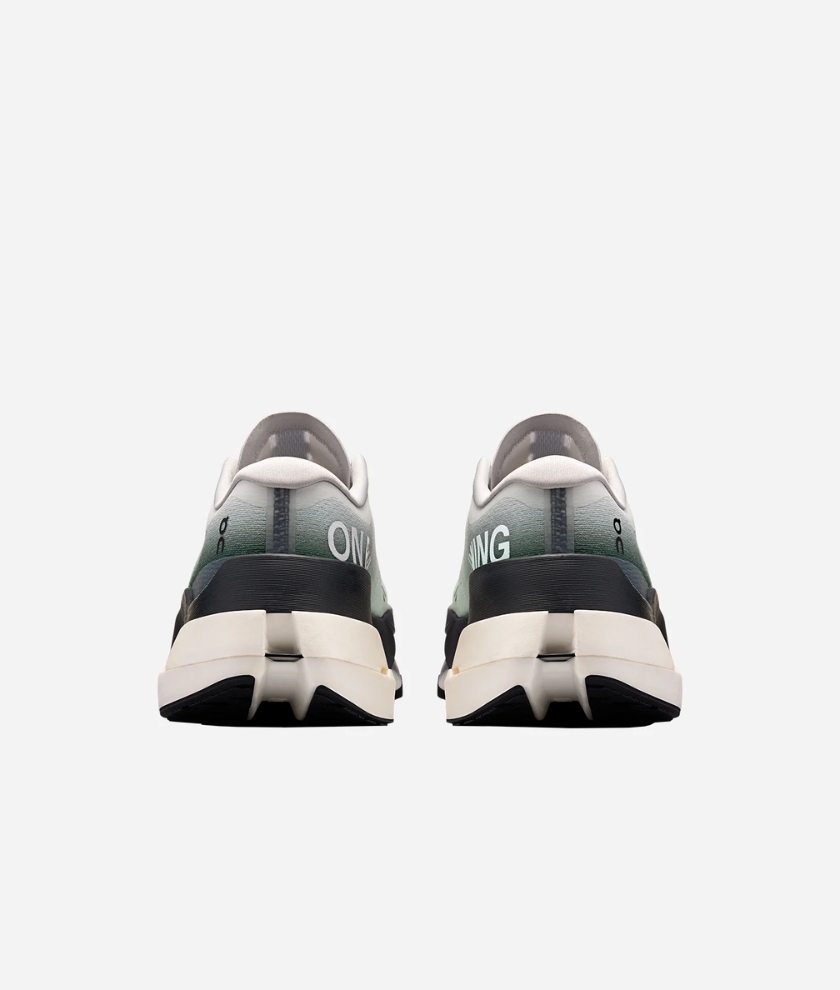 Shoes Cloudboom Max Men