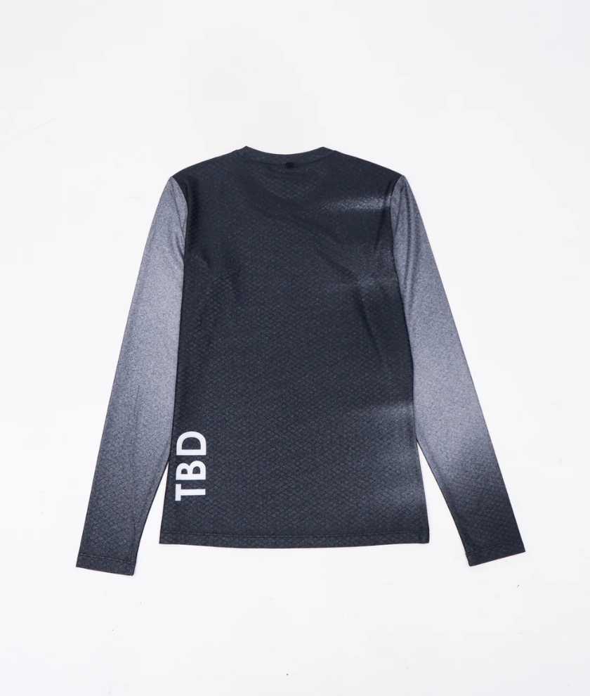 Long Sleeve Female Forward