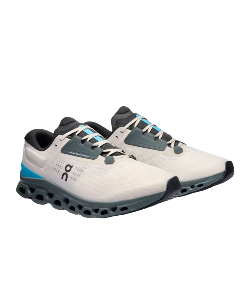 Shoes Cloudstratus 3 (Men)