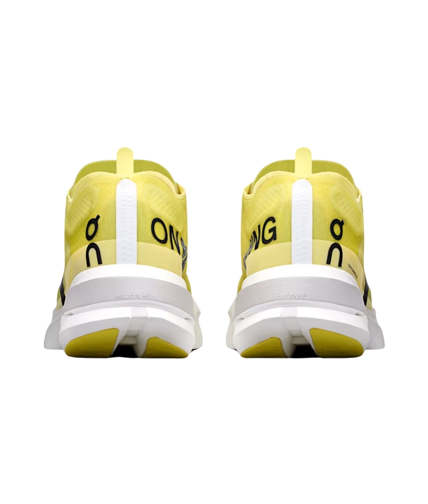 Shoes Cloudboom Strike (Women)