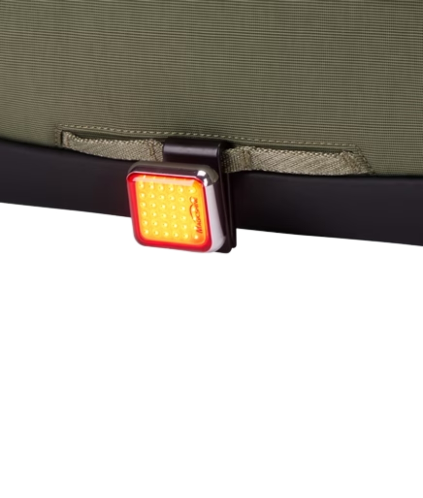 Paramount 3 CrossBody  PARACB3114