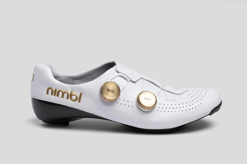 SHOES EXCEED